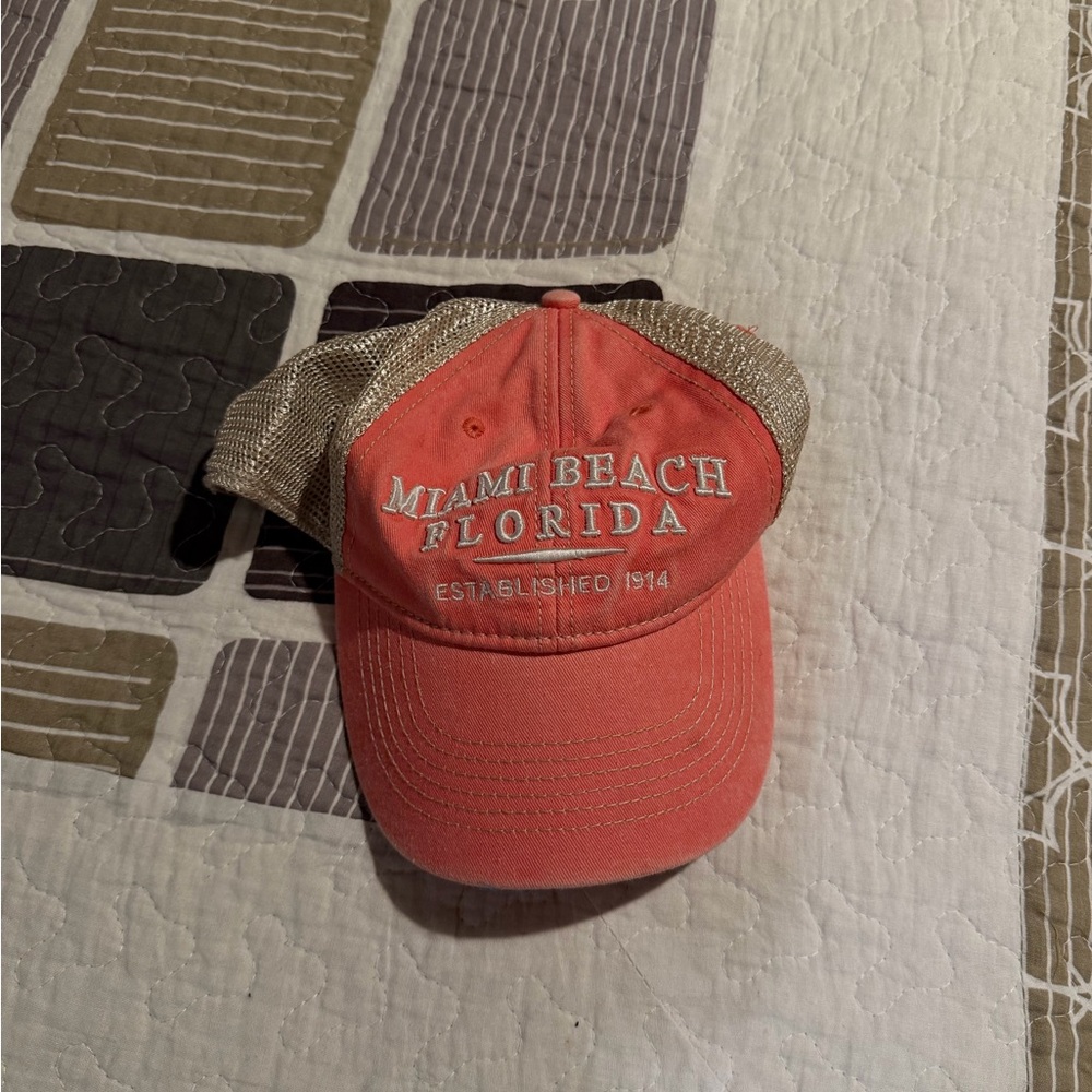 Hot Miami Styles Coral and Gold Cap